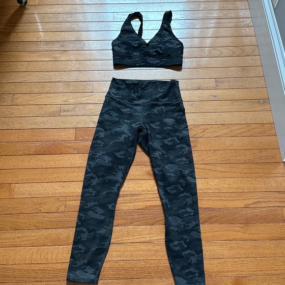 Fabletics set - Picture 6 of 6